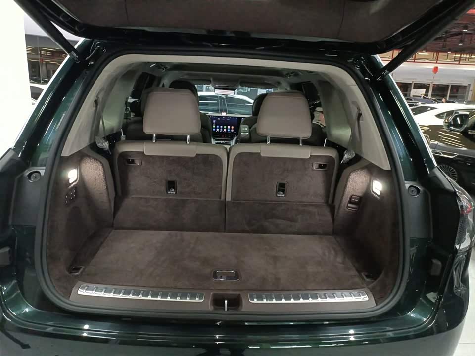 AITO Ask the world M9