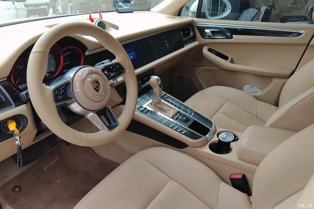 Porsche Macan, 2016 12