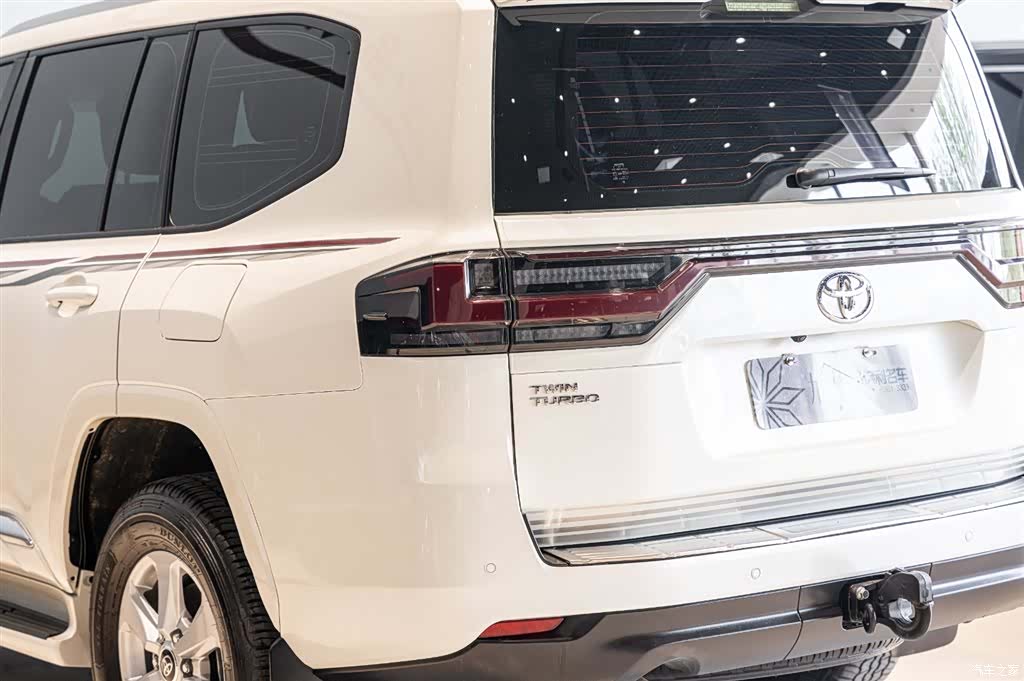 Toyota Land Cruiser, 2025 19