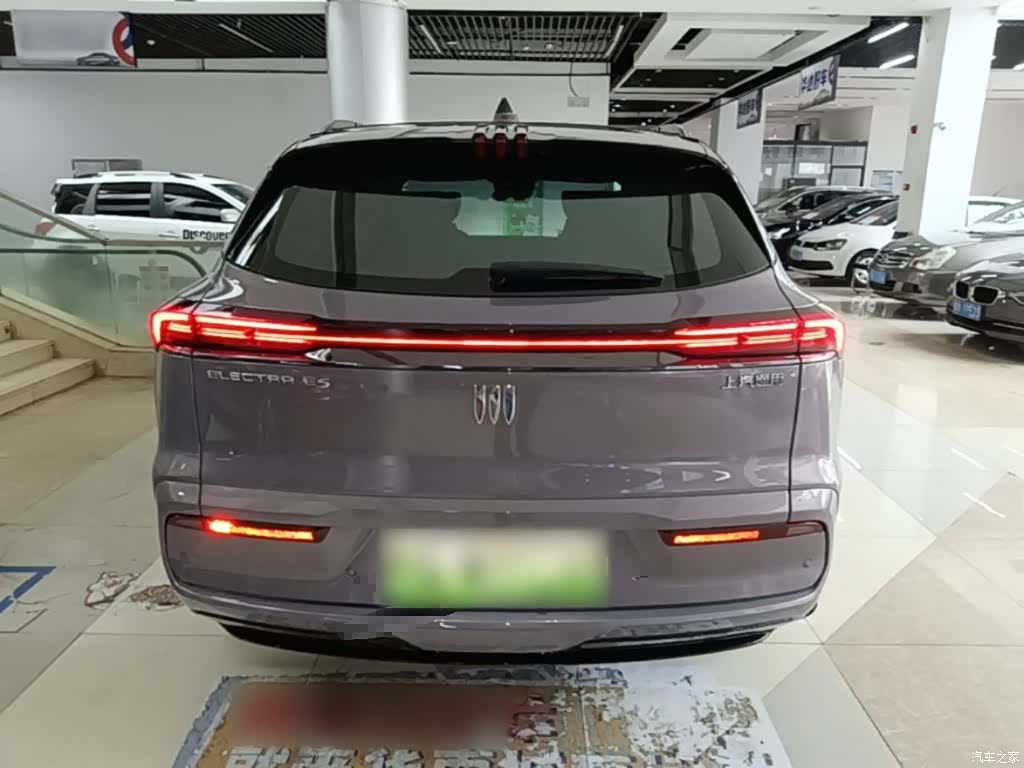 Buick E5, 2025 6