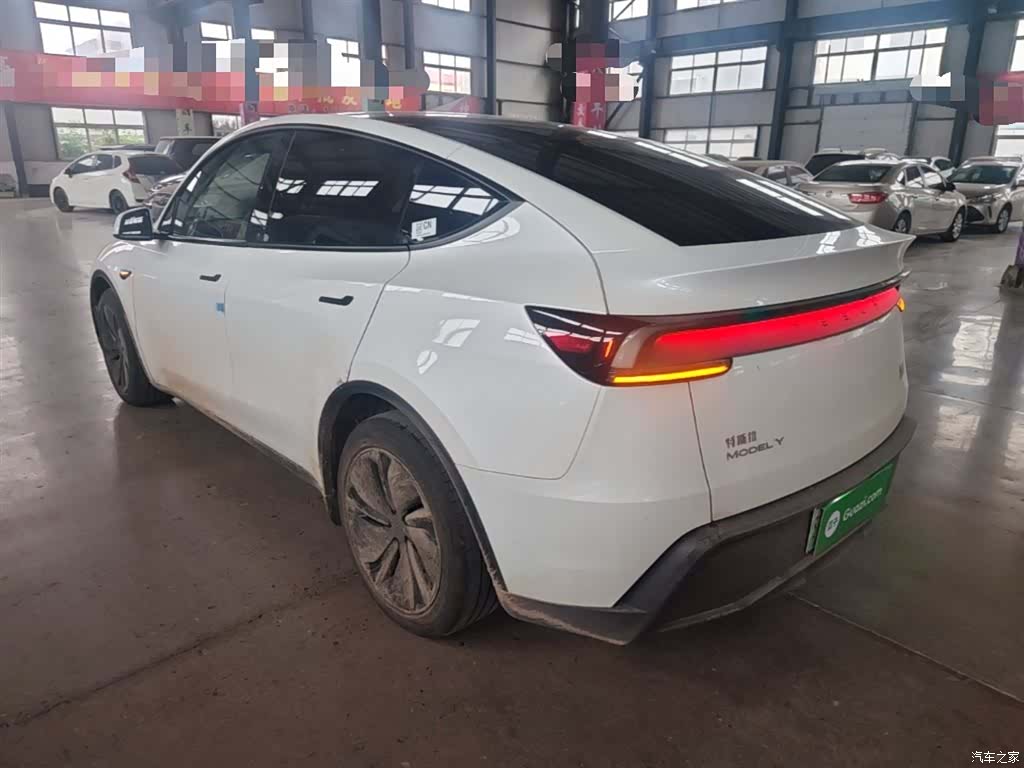 Tesla Model Y, 2025 все фото