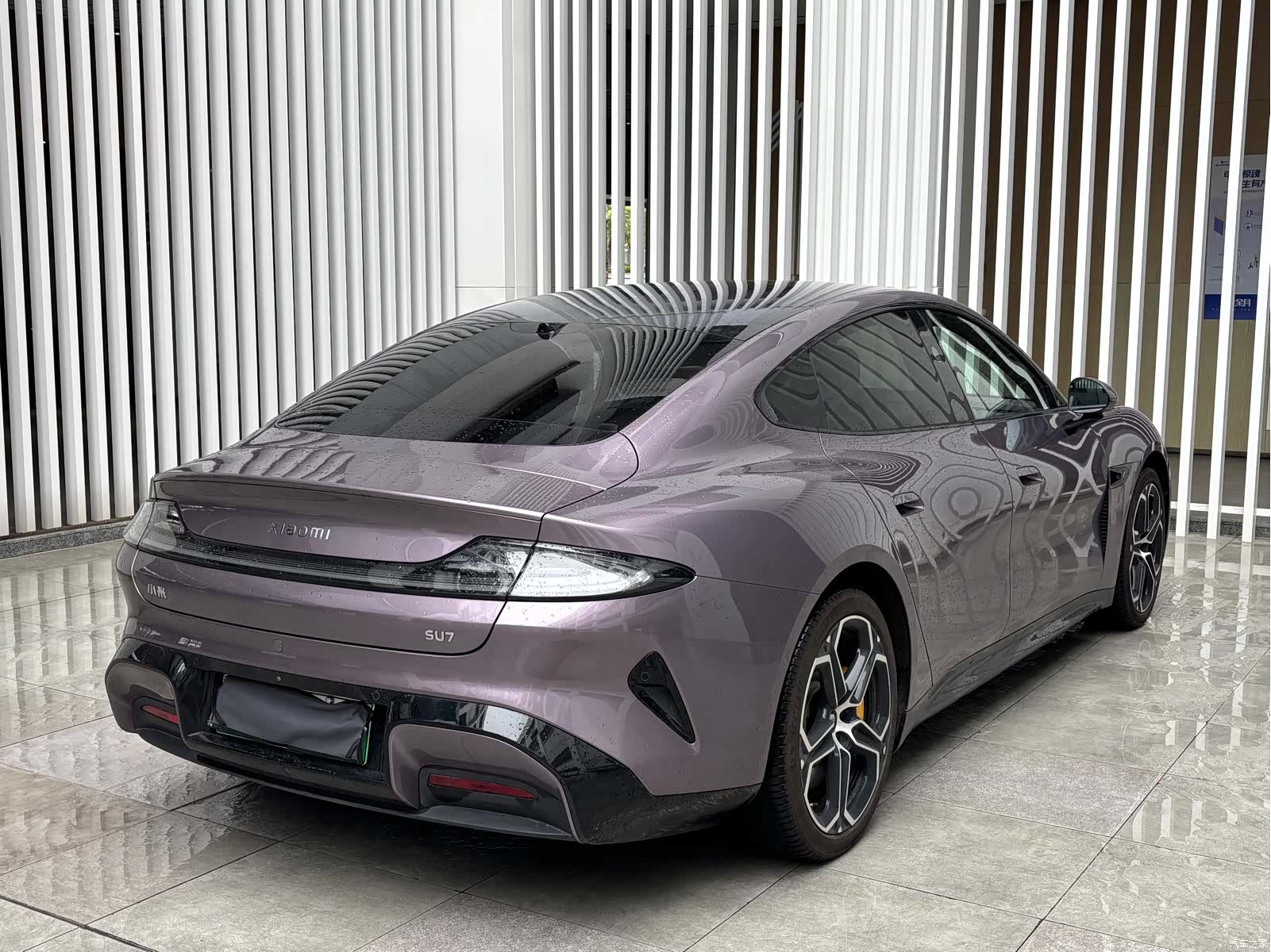 Xiaomi SU7, 2025 9