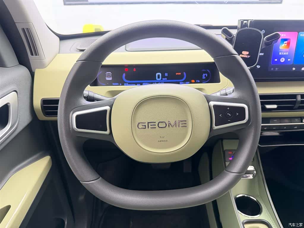 Geely Panda, 2024 10