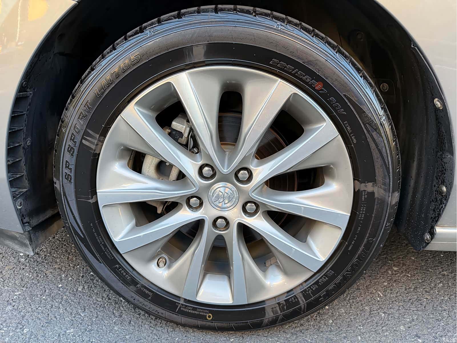 Buick GL6, 2020 10