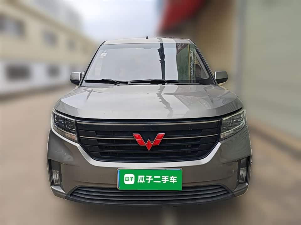 Wuling Wuling Hongguang PLUS