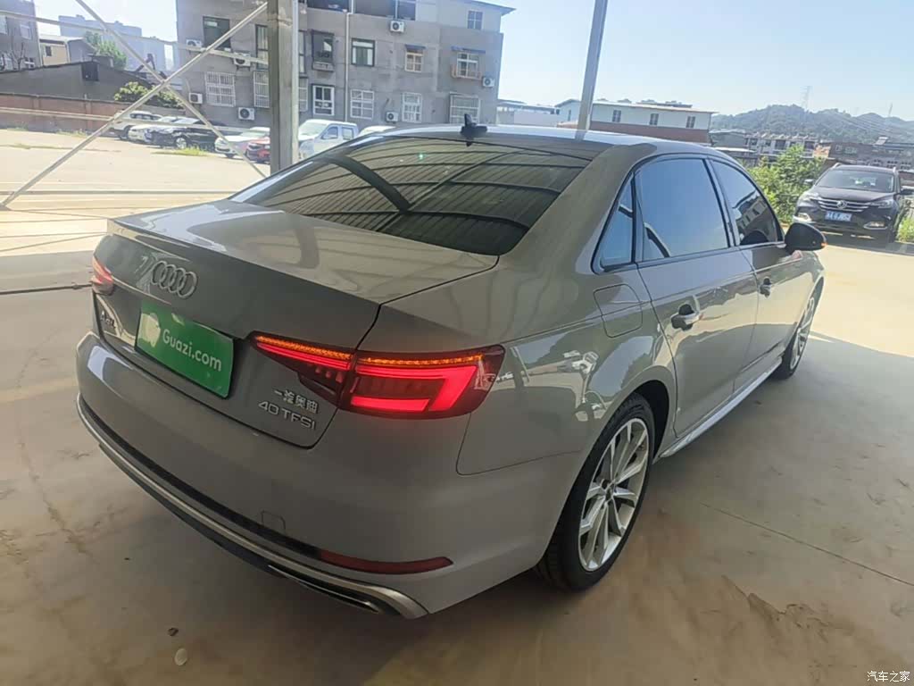 Audi A4L, 2019 7