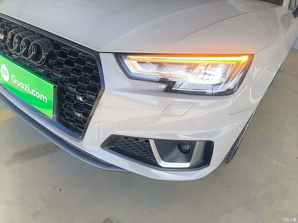 Audi A4L, 2019 24