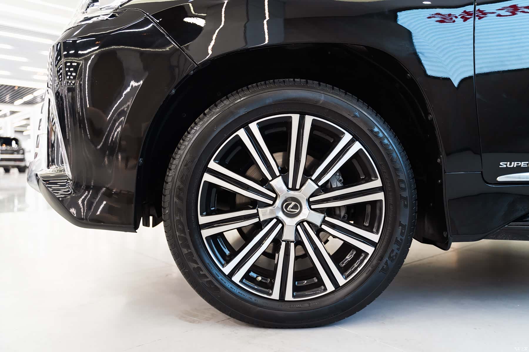 Lexus LX, 2020 8