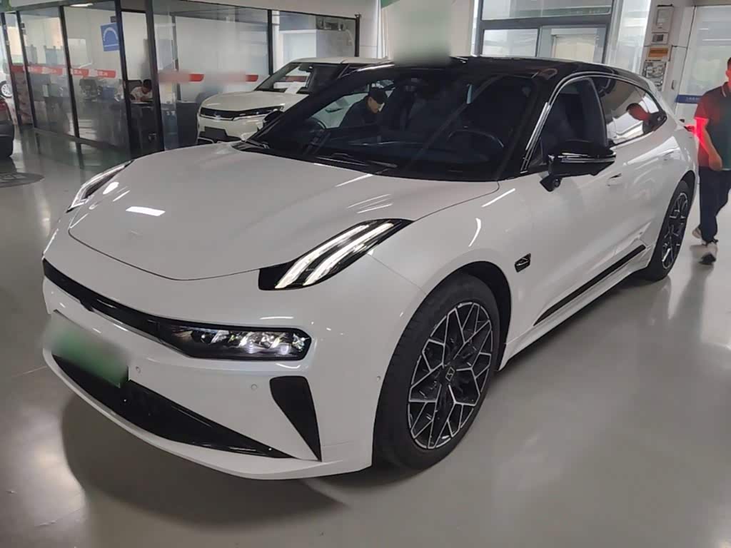 Zeekr 001