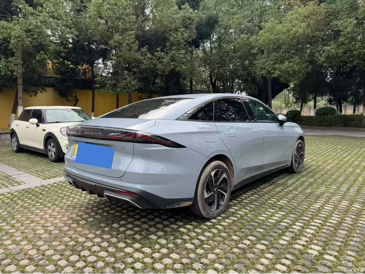 Geely Galaxy L6, 2024 3