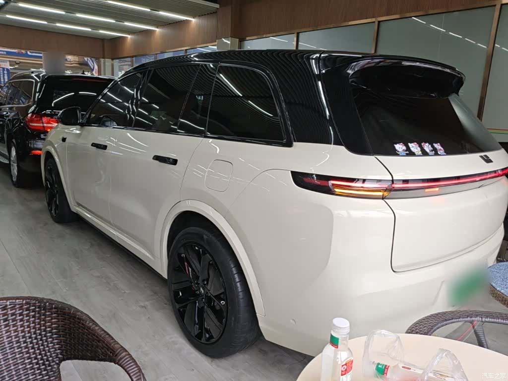 Li Auto L8, 2023 все фото