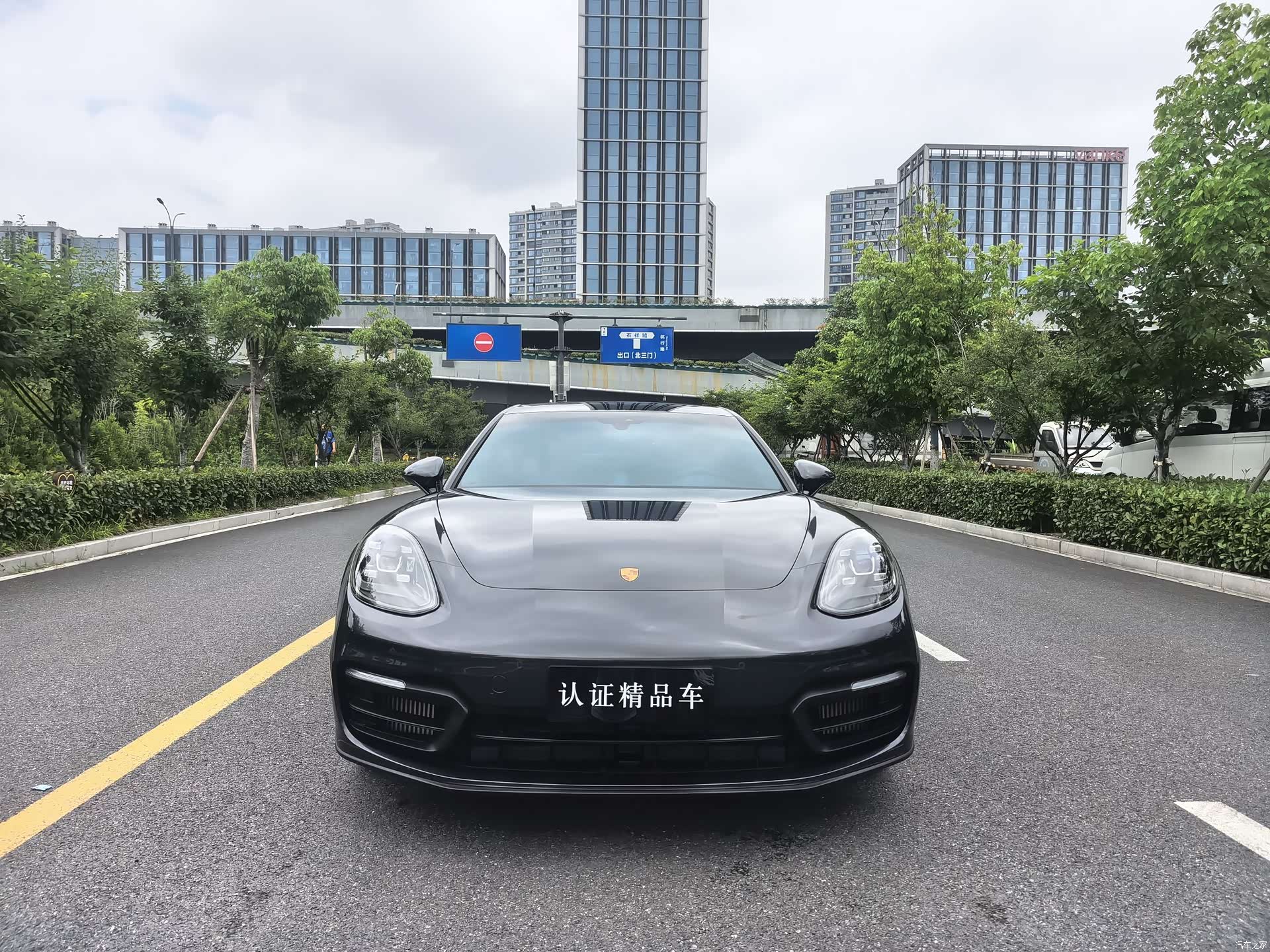Porsche Panamera, 2022 2