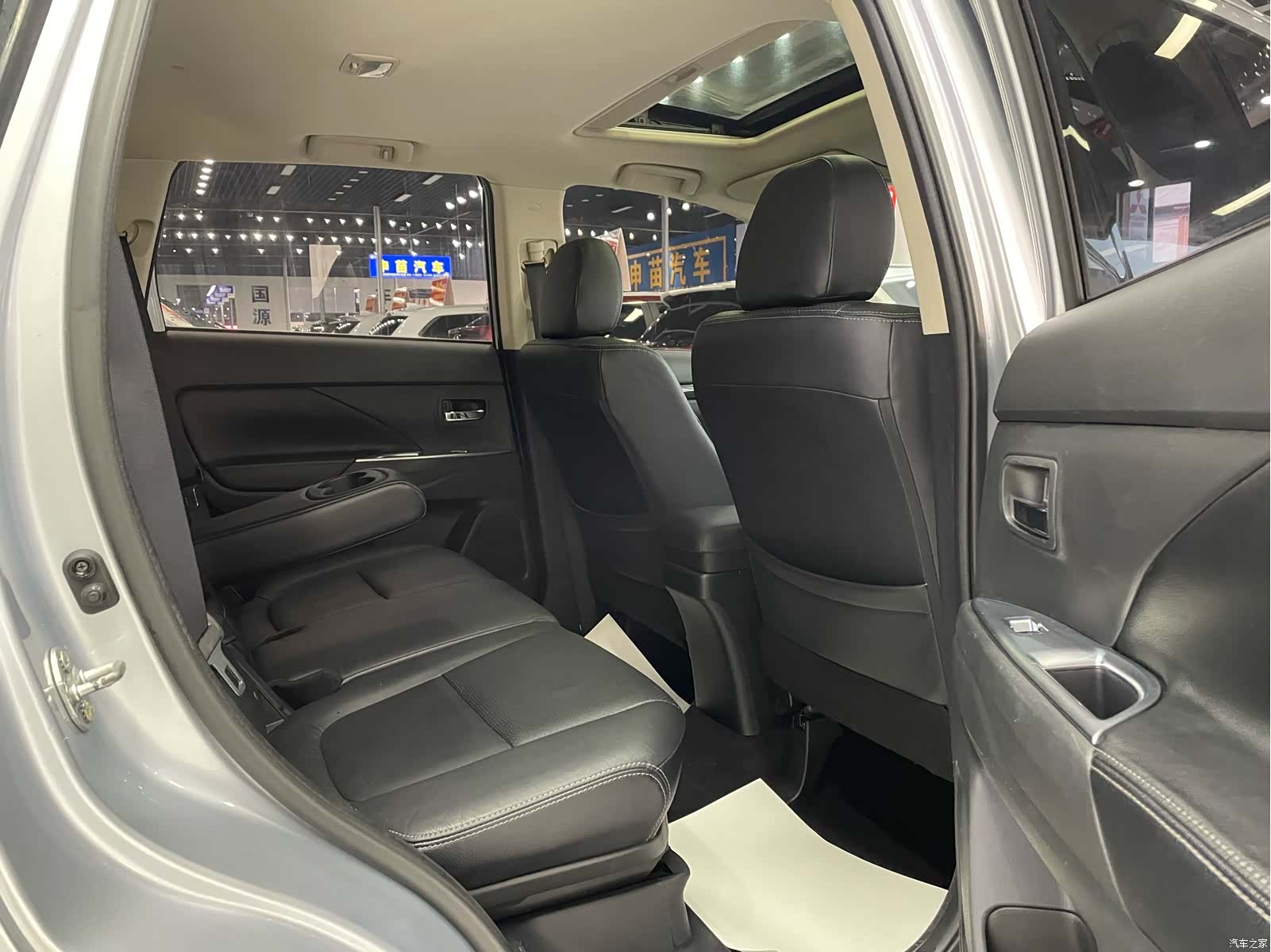 Mitsubishi Outlander, 2016 17