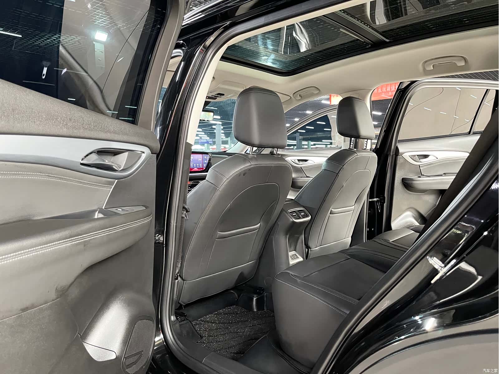 Buick Envision Plus, 2024 11