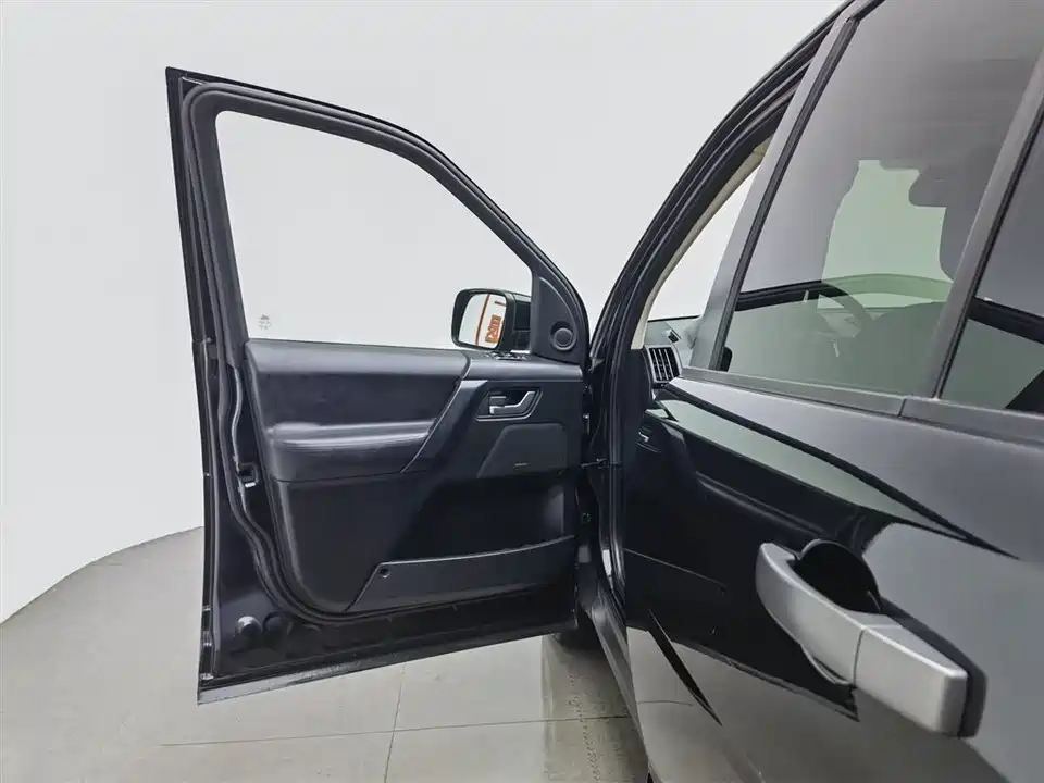 Land Rover Freelander 2