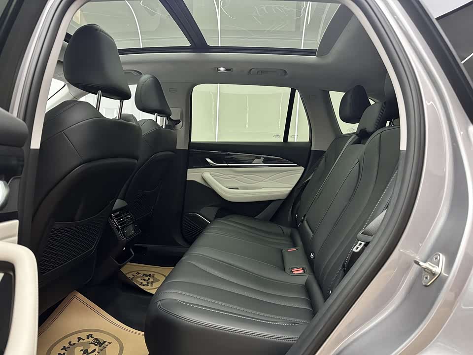 Geely Monjaro