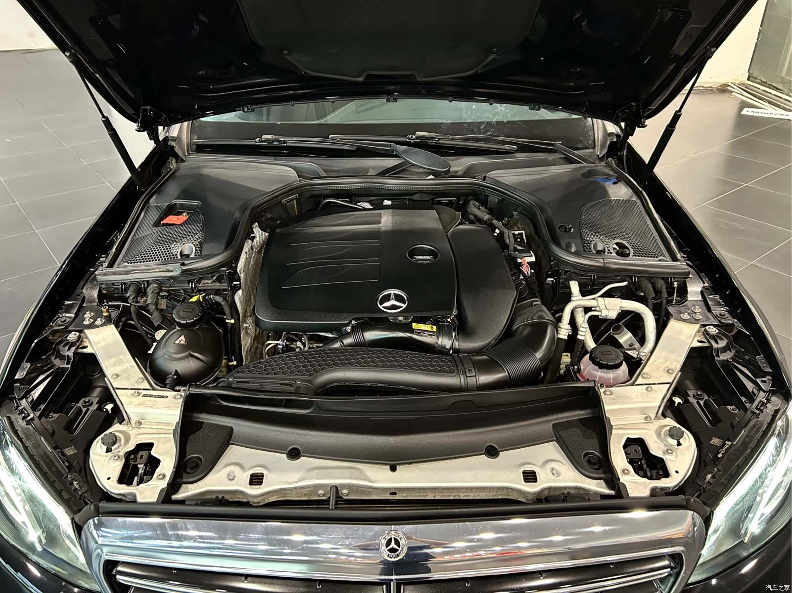 Mercedes-Benz E-Class, 2019 19