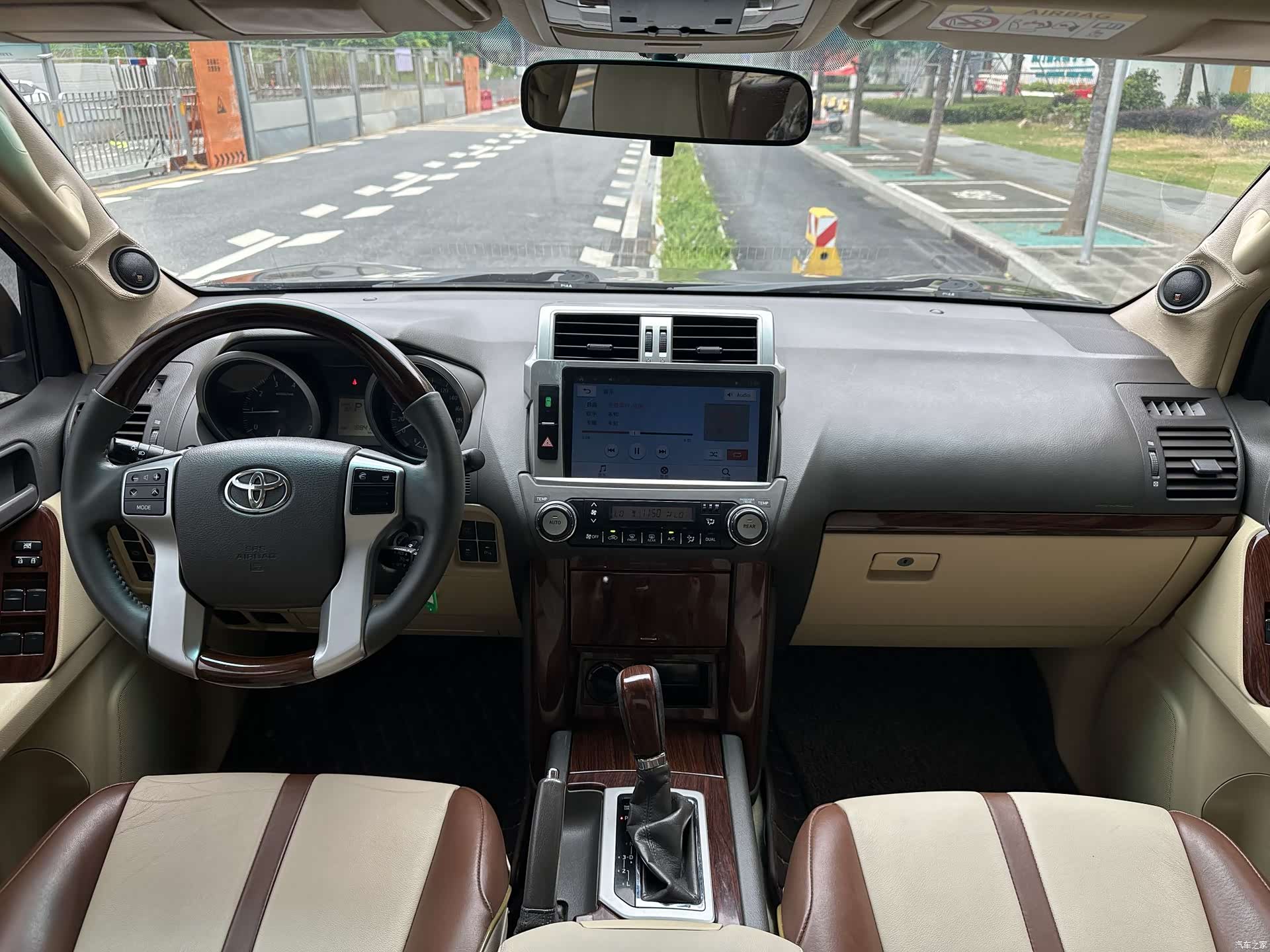 Toyota Prado, 2014 18