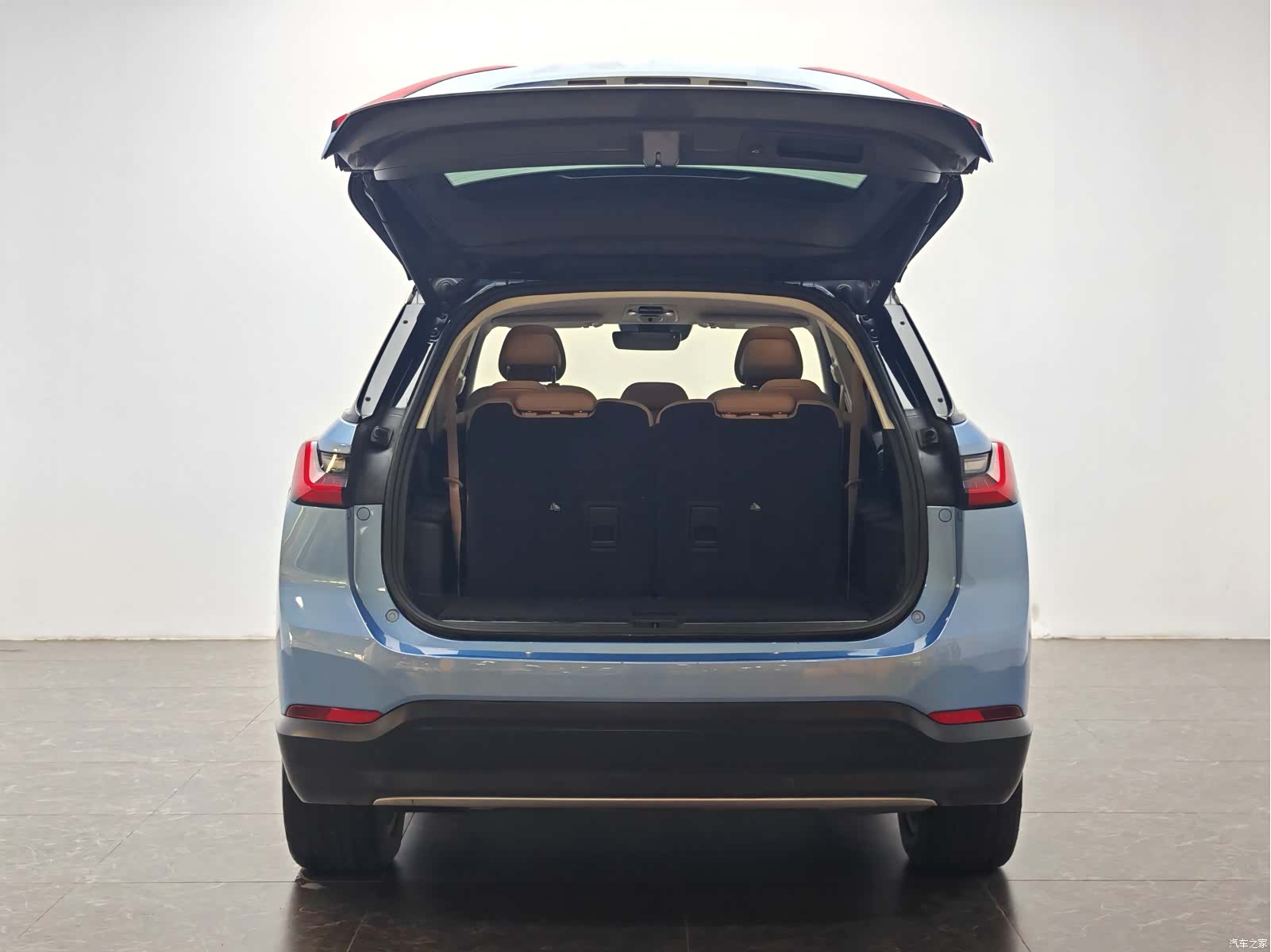 NIO ES8, 2019 13
