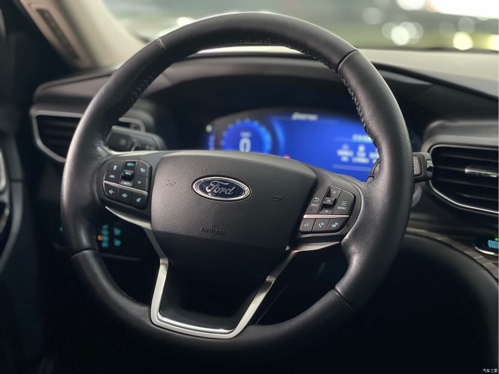 Ford Explorer, 2020 18
