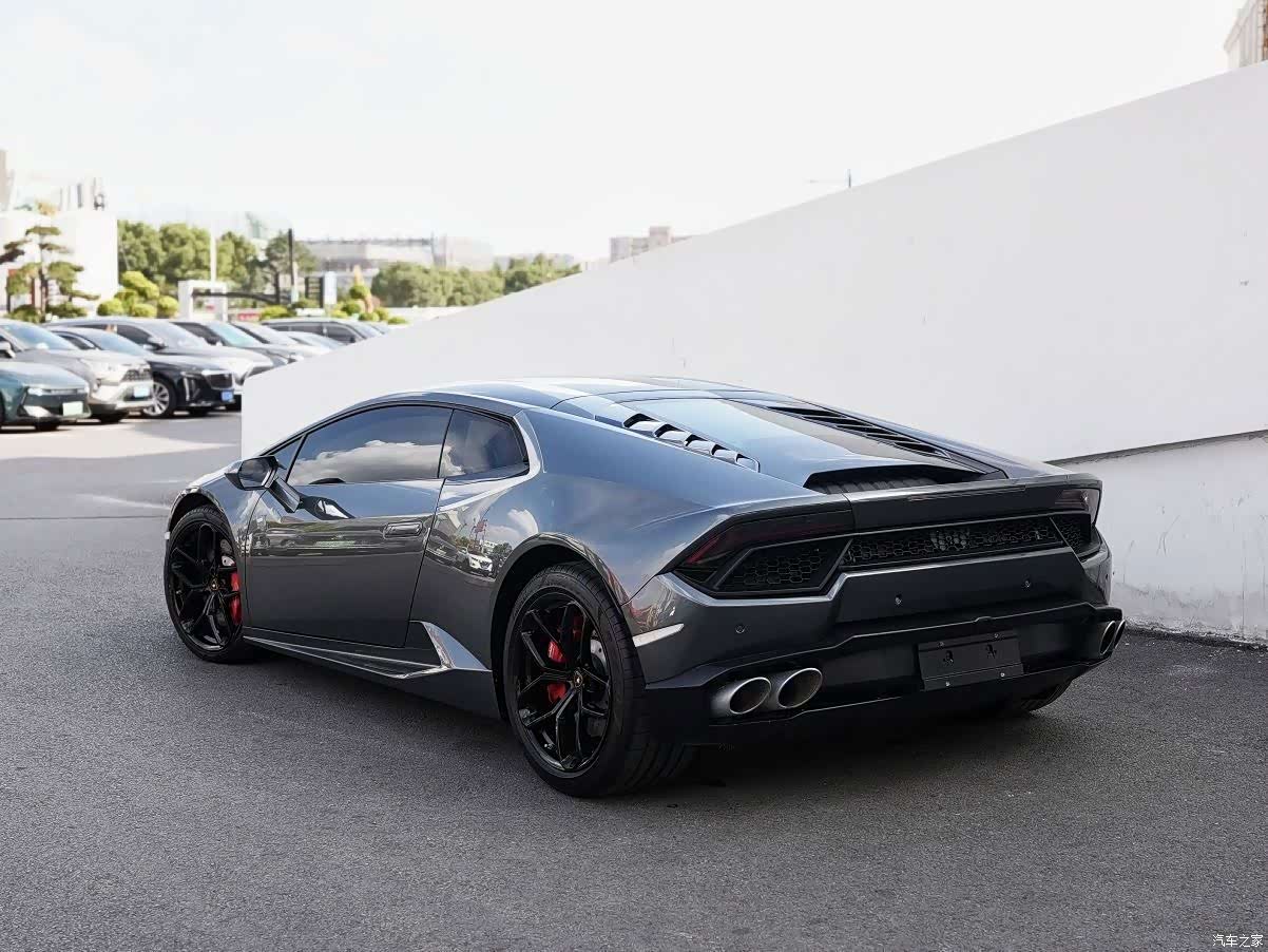 Lamborghini Coupe, 2017 8