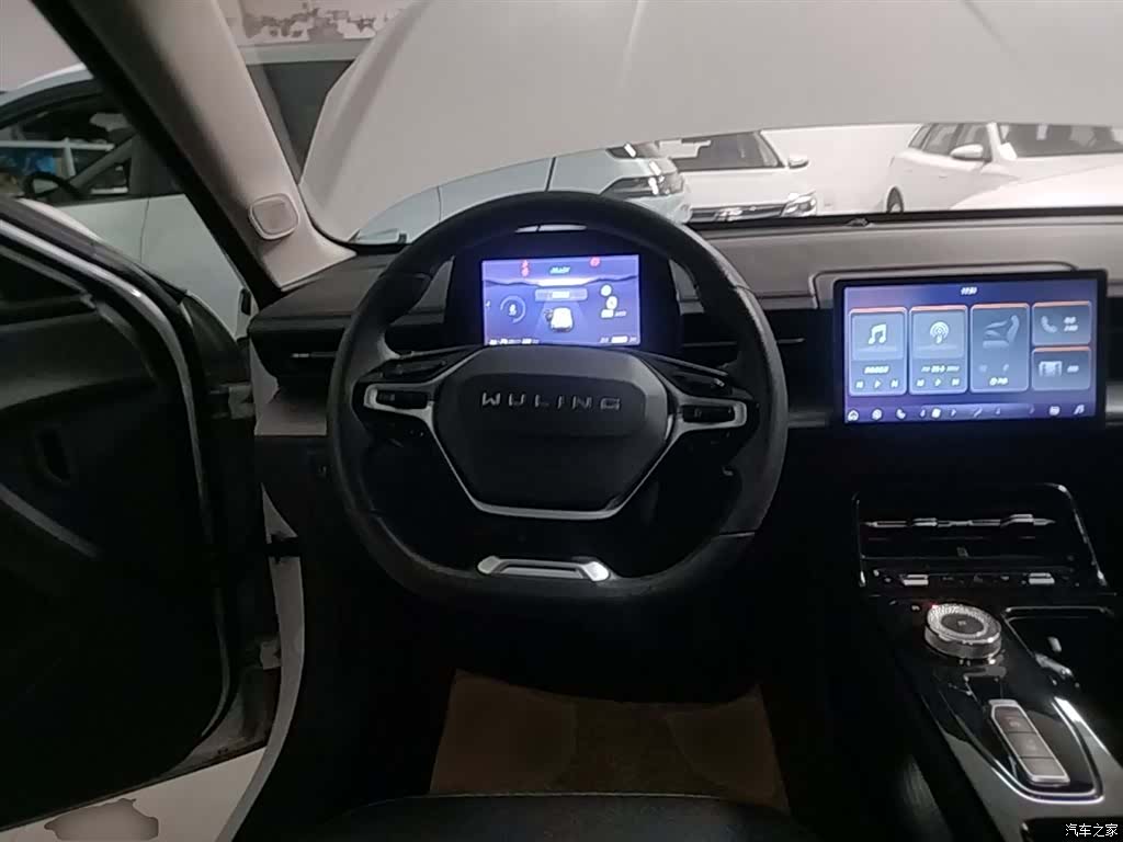 Wuling E5, 2024 11
