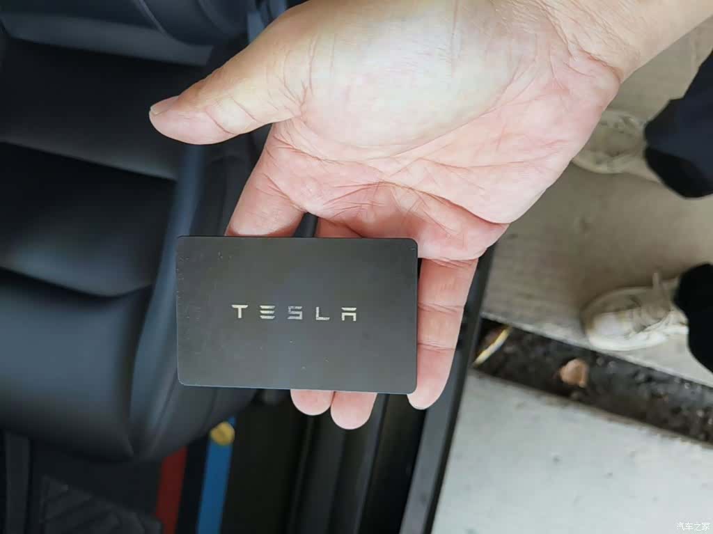 Tesla Model Y, 2023 9