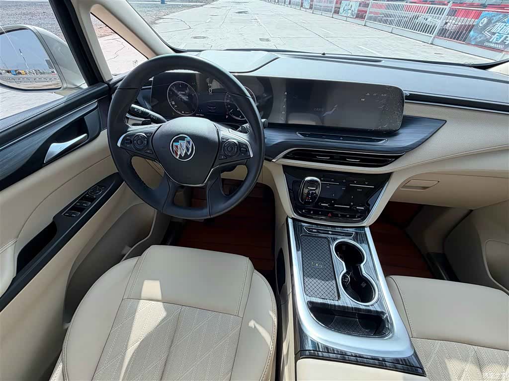 Buick GL8, 2022 11