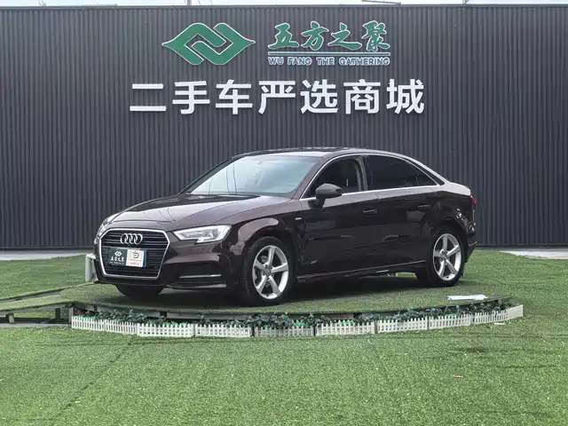 Audi A3 2019 — купить из Китая под заказ