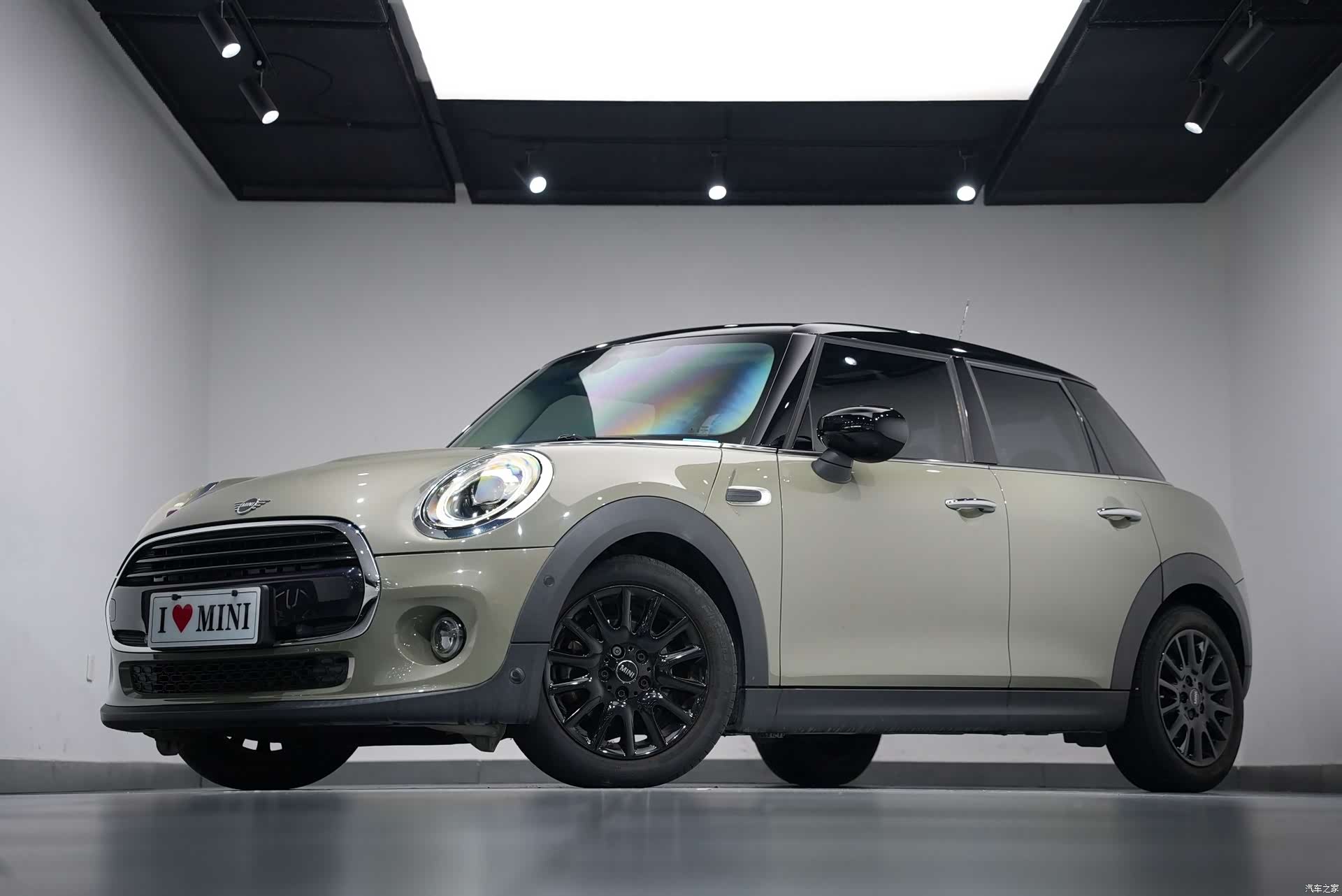 Mini Cooper, 2019 все фото