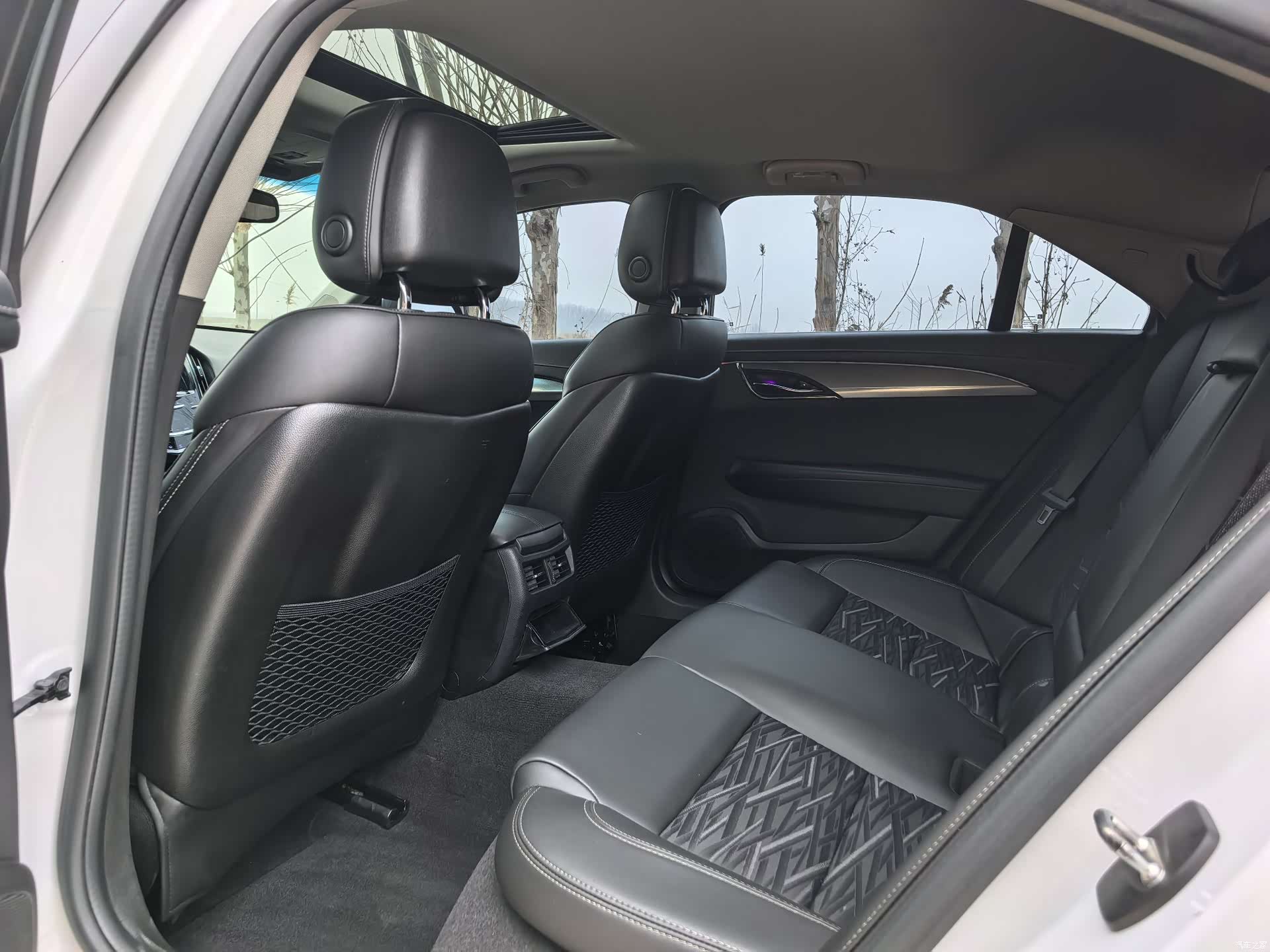 Cadillac ATS-L, 2018 9