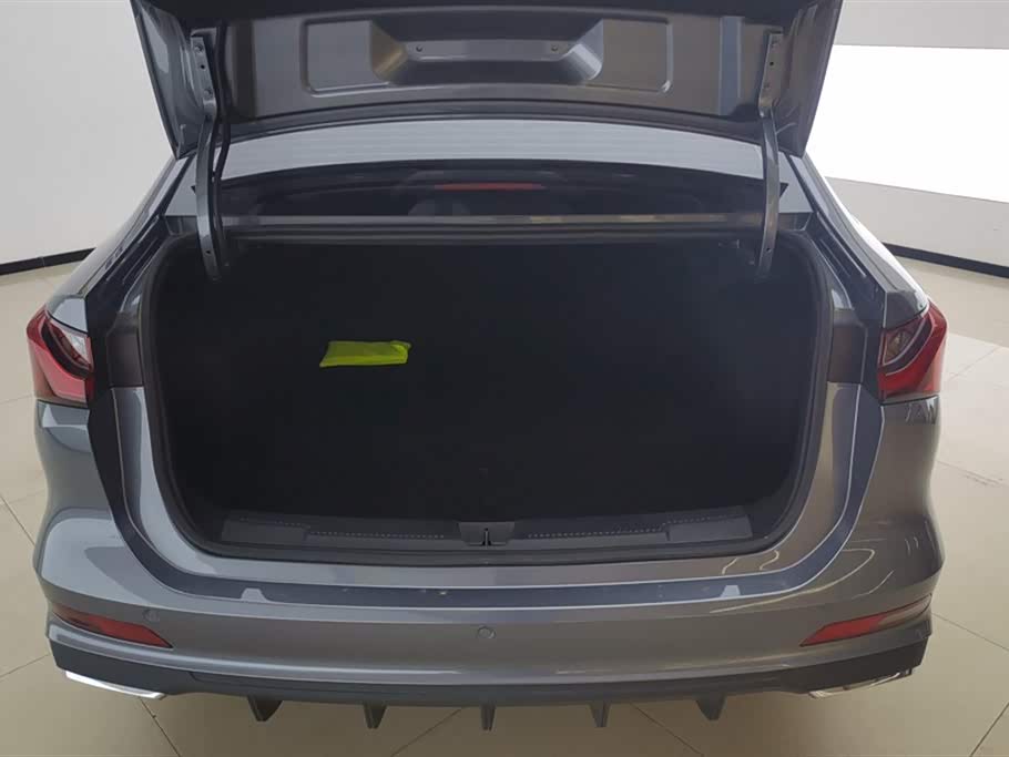 Roewe i5
