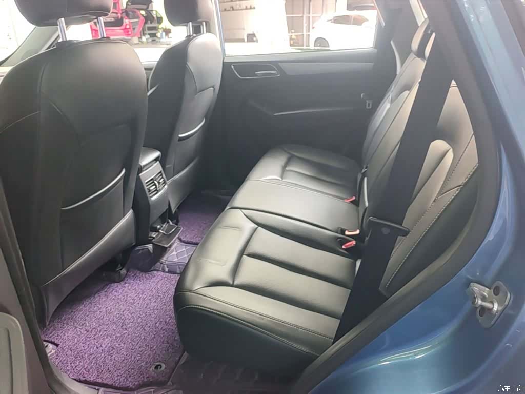 Roewe RX5, 2018 17