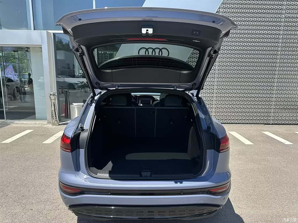 Audi e-tron, 2025 14