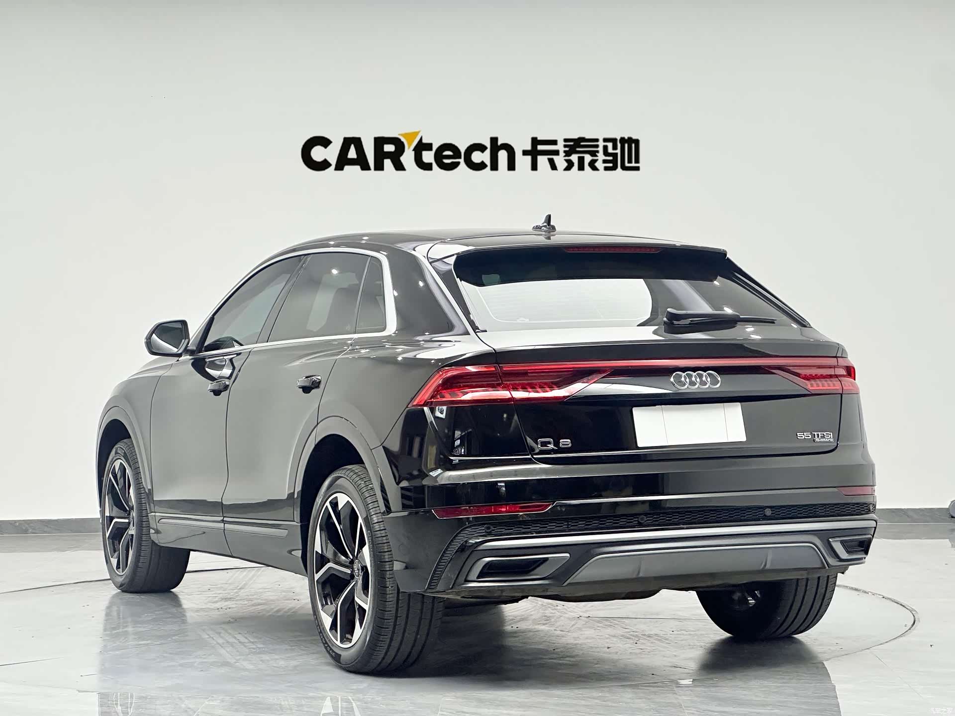Audi Q8, 2025 7