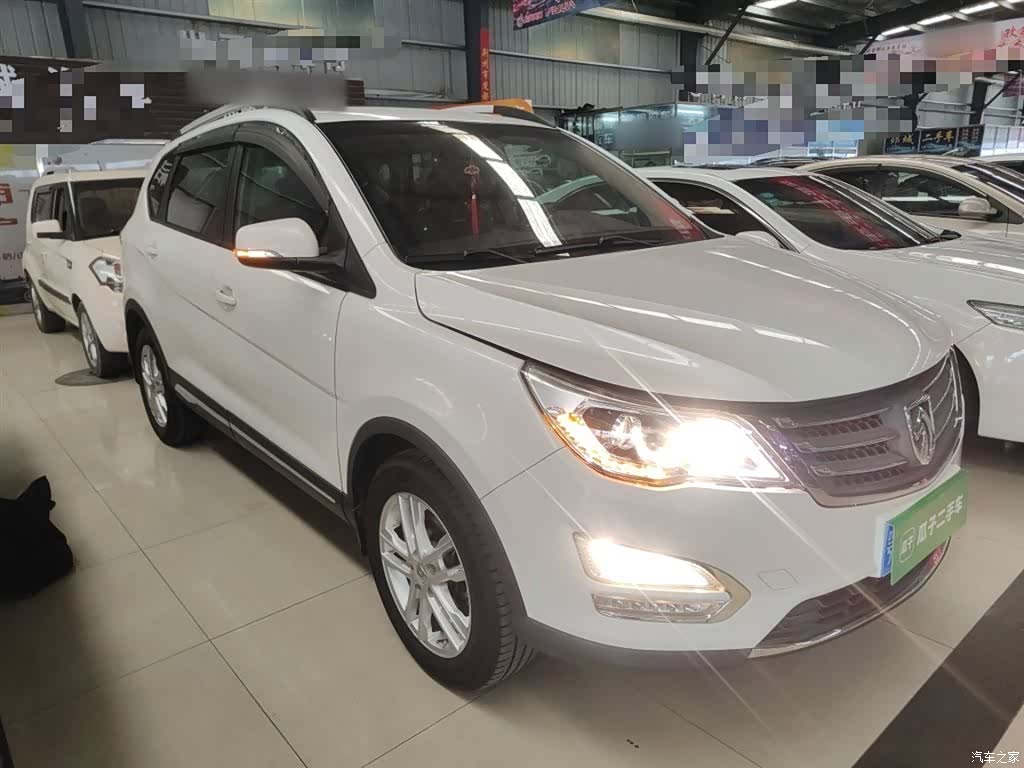 Wuling 560, 2016 4