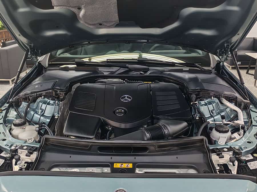 Mercedes-Benz C-Class 2025, фото 3
