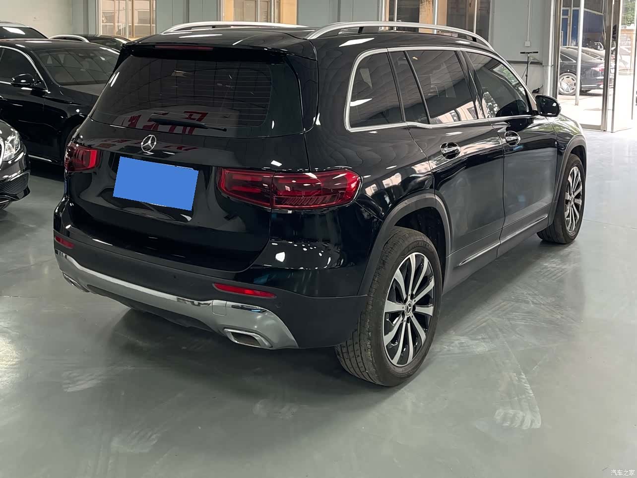 Mercedes-Benz GLB, 2025 12