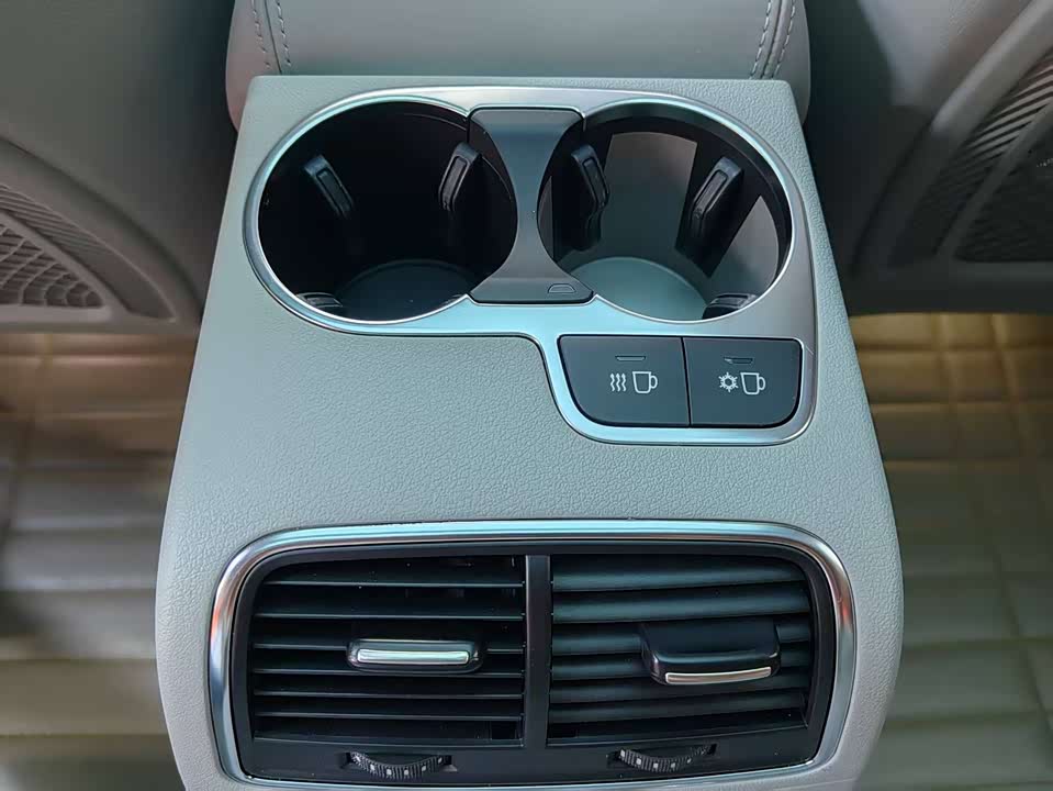 Audi A6L Audi A6L