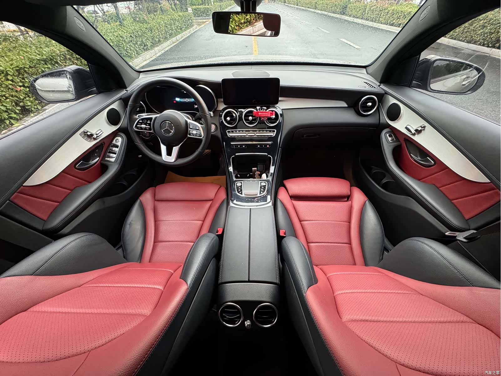 Mercedes-Benz GLC, 2020 19