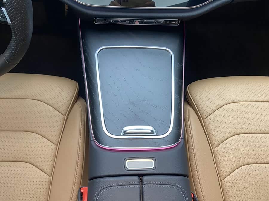 Mercedes-Benz E-Class 2025, фото 23
