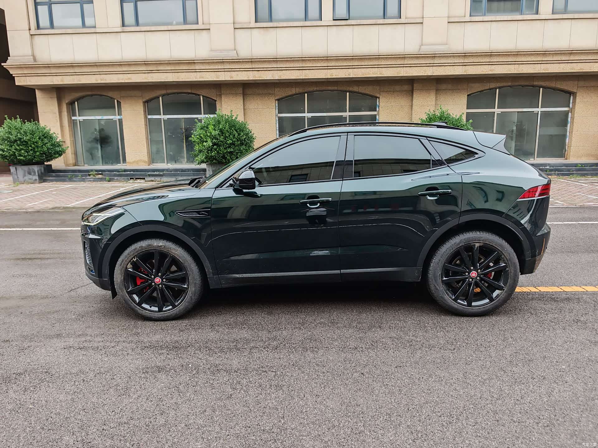 Land Rover E-PACE, 2025 все фото