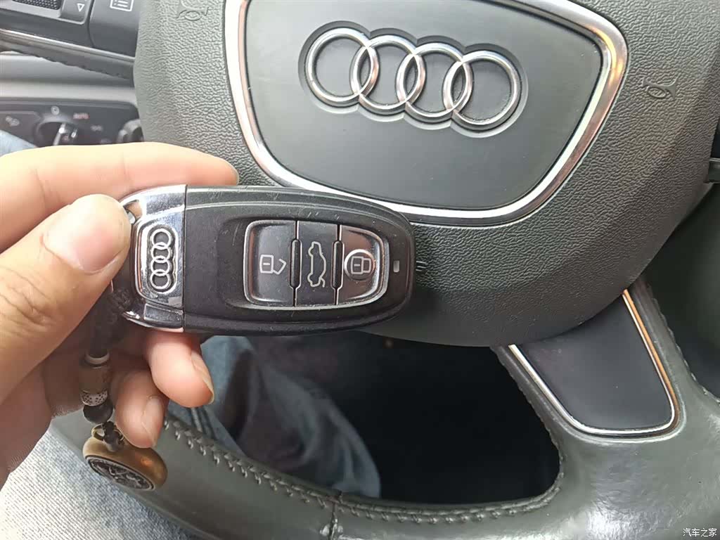 Audi A6L, 2015 12
