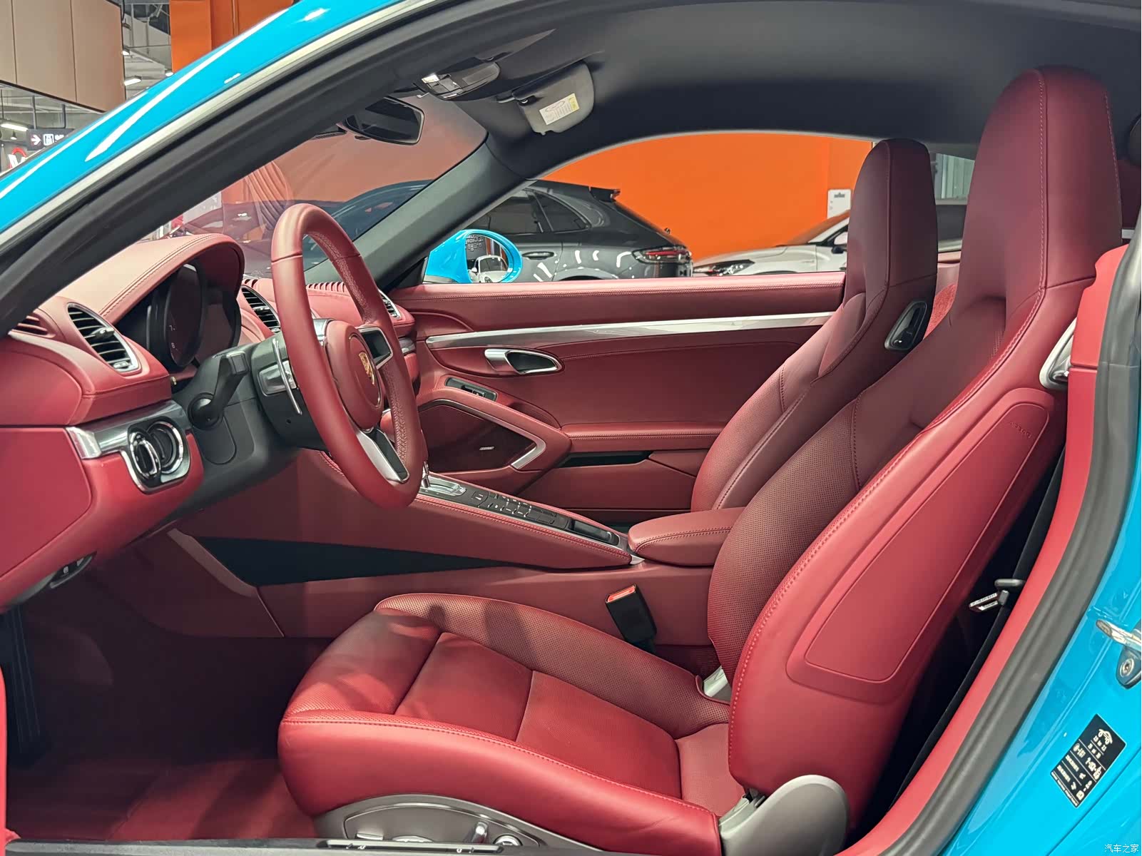 Porsche Cayman, 2019 27