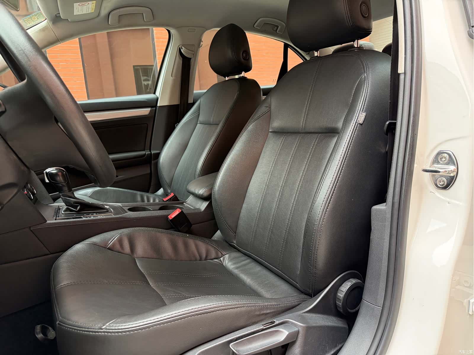 Volkswagen Lamando, 2016 15