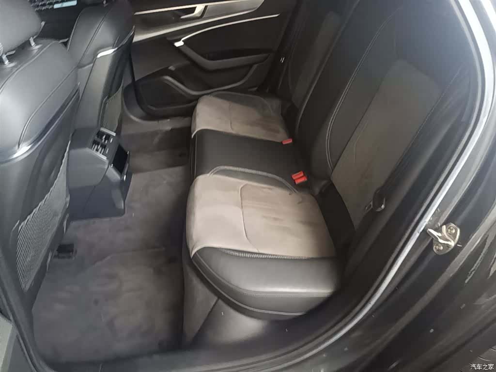 Audi A6L, 2019 24