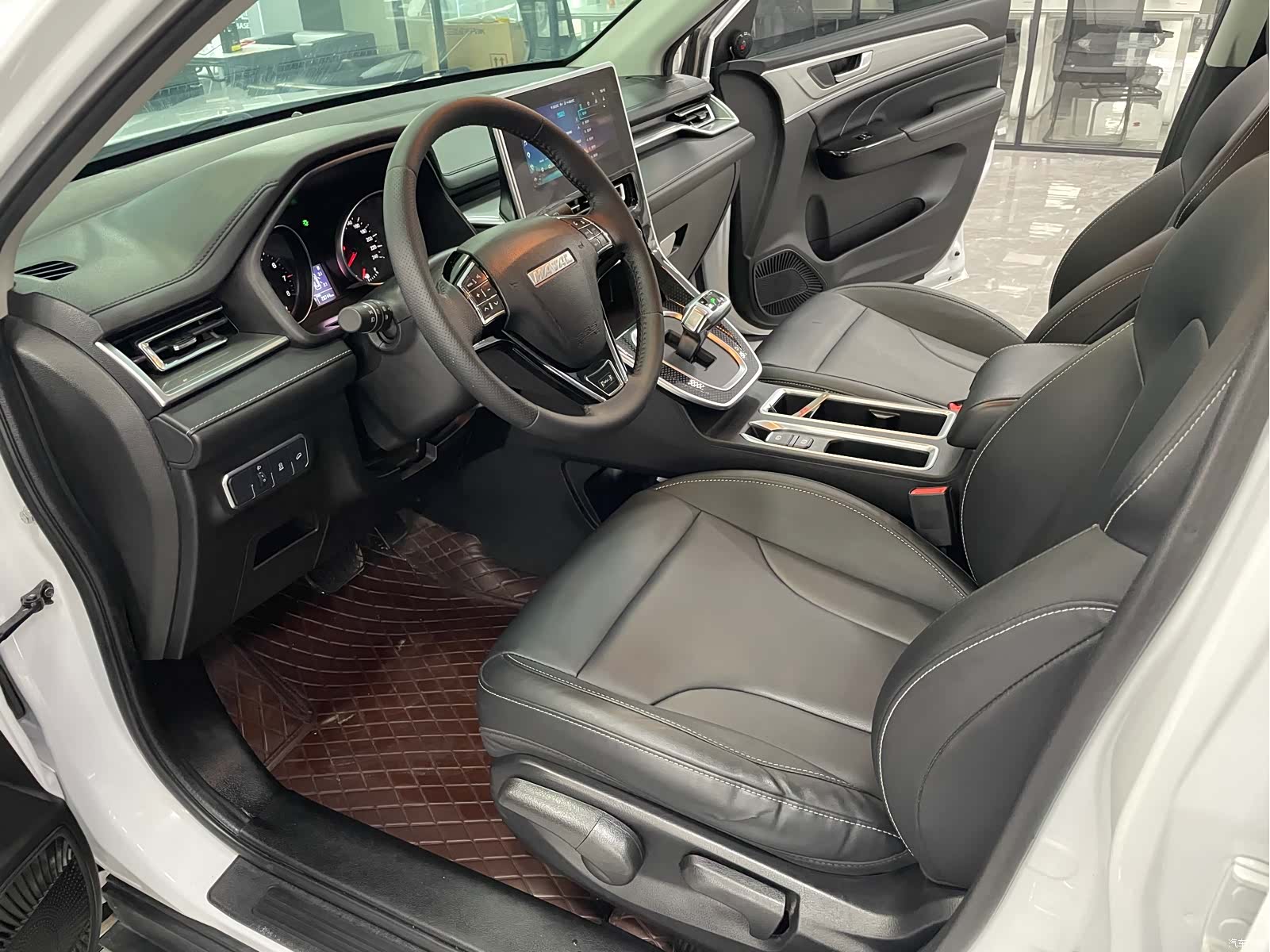 Haval M6, 2022 все фото