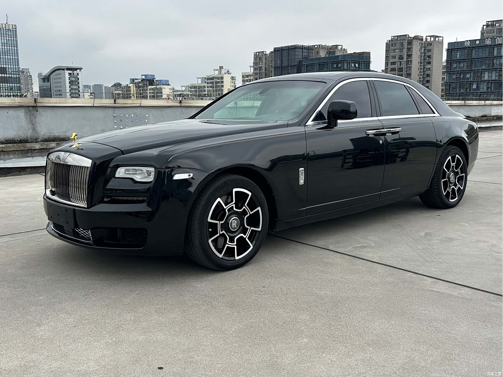Rolls-Royce Ghost, 2011 1