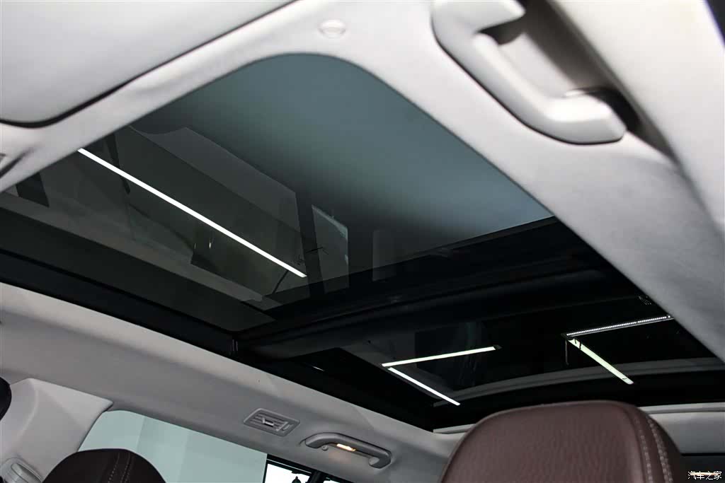 Mercedes-Benz GLS, 2024 27