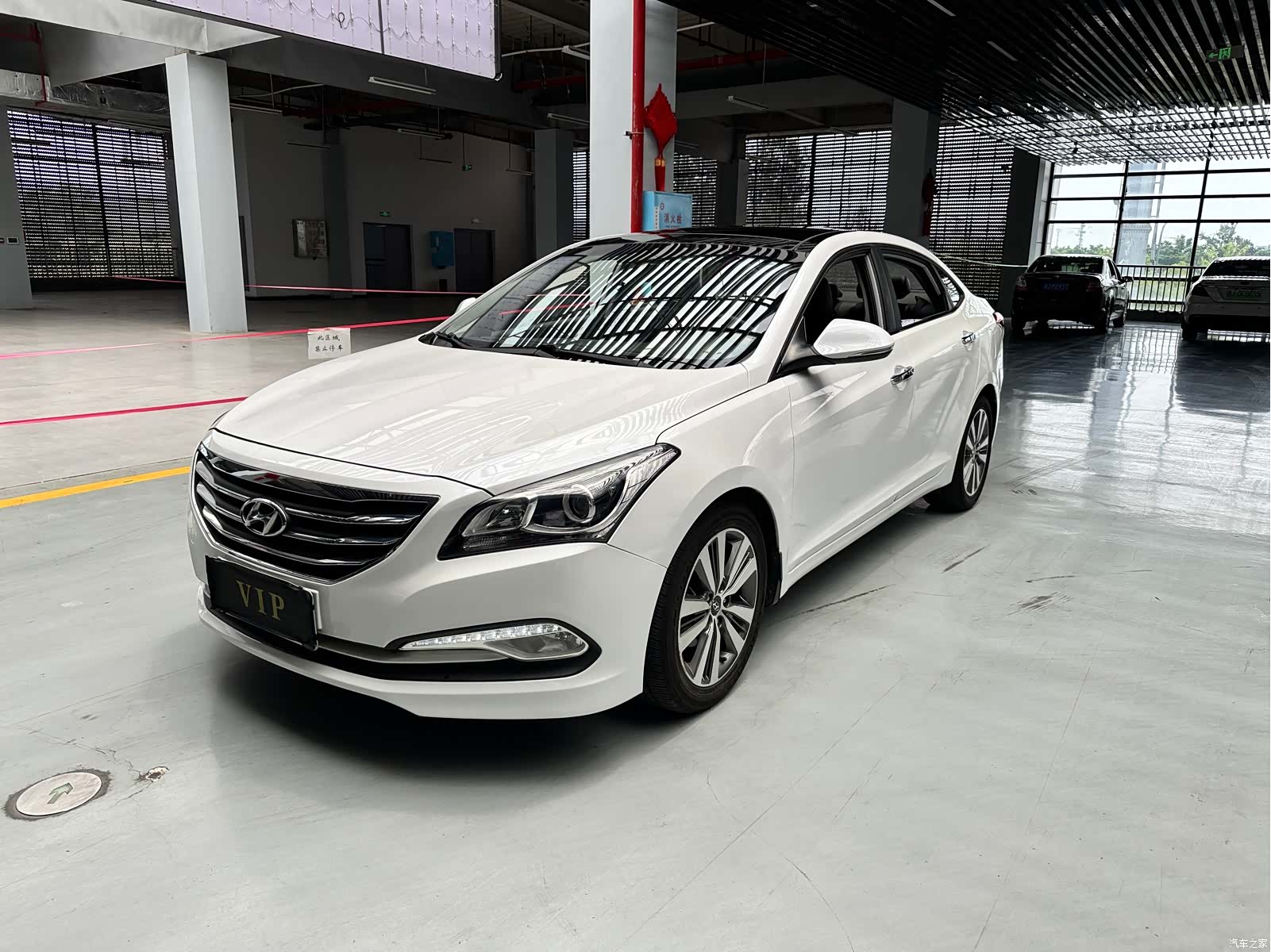 Hyundai GLS, 2017 1